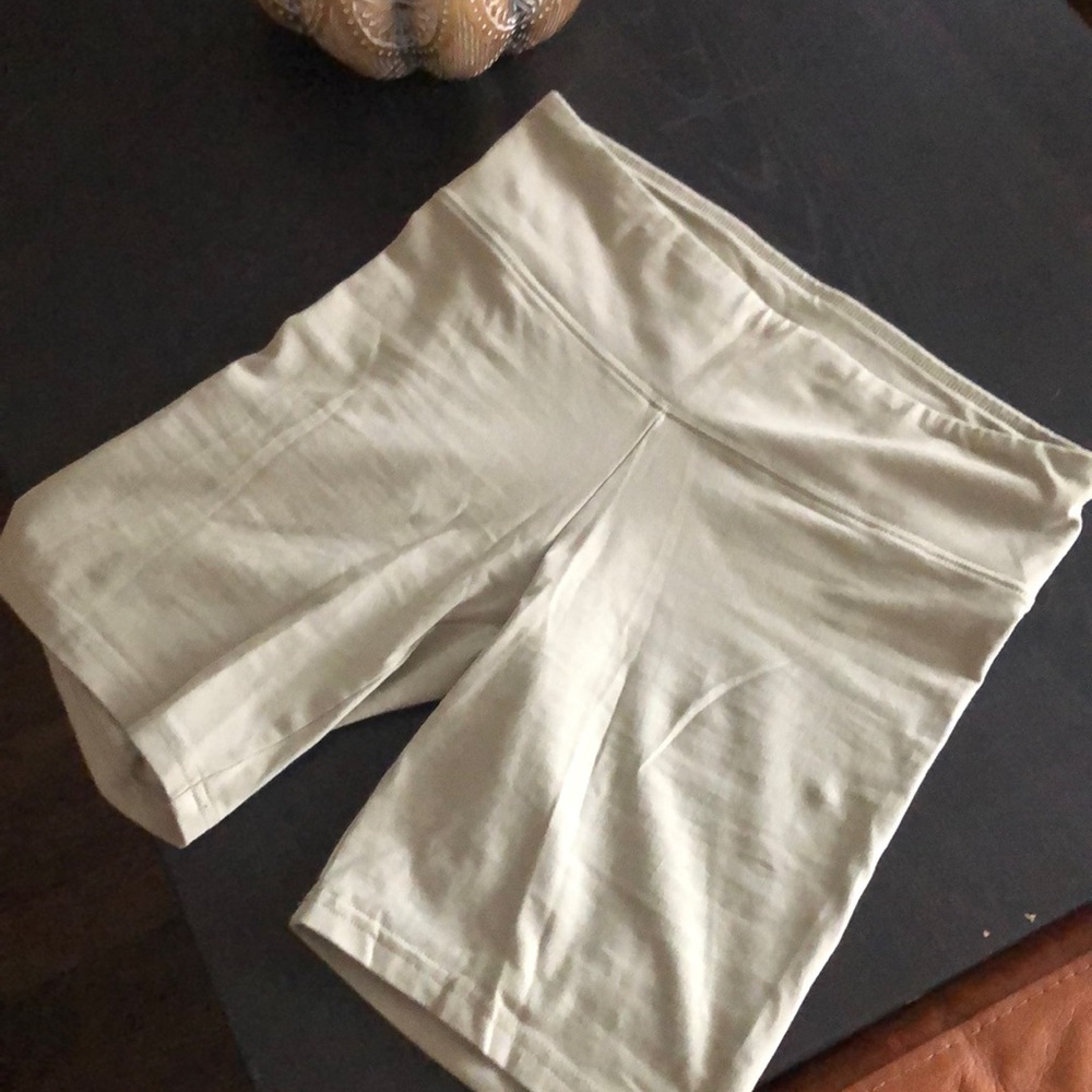 Size S Sage green aritzia biker shorts